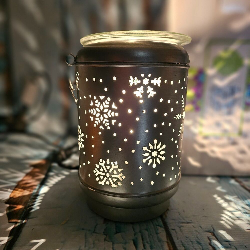 Scentsy Solitude Snowflake Metal Warmer w Box Display Only